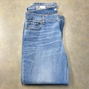 Old Navy Women’s Boyfriend Jeans (Mid Rise) NEW WITH TAGS